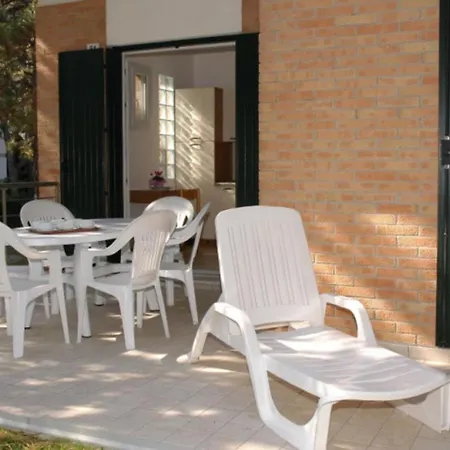 Villa Comfy Retreat 500mt From The Sea *